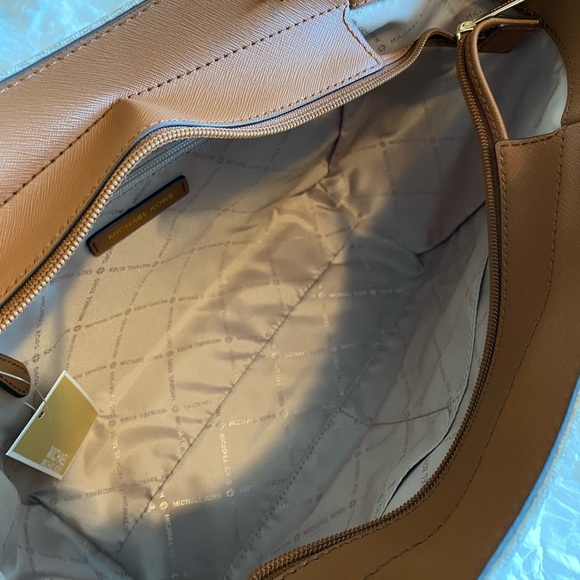 Michael kors LG CHAIN tote - Picture 7 of 9